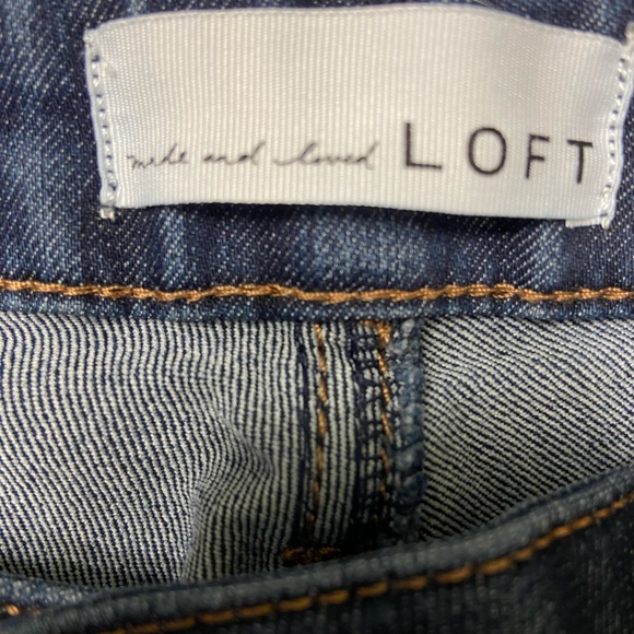 LOFT Jeans. Size 8. Curvy skinny. EUC. - Picture 4 of 6
